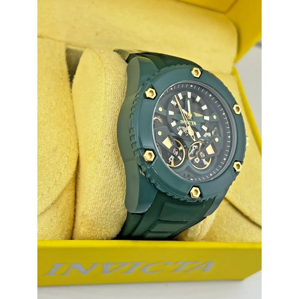 Invicta akula men